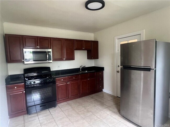 Building Photo - 15 Seitz Terrace