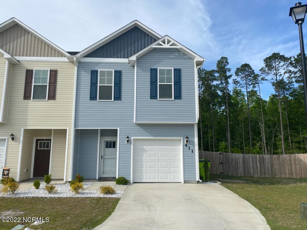 411 Frisco Wy, Holly Ridge, NC 28445 Townhome Rentals in Holly Ridge