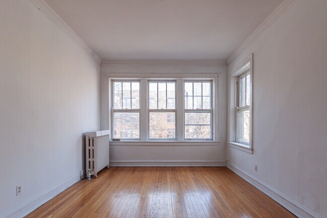 Foto del edificio - 5023 N Winchester Ave