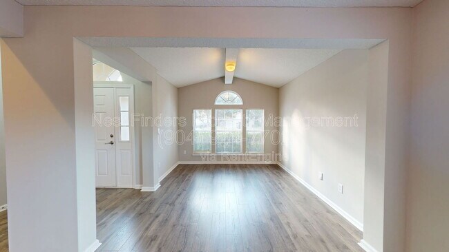 Foto del edificio - 2202 S Cranbrook Ave