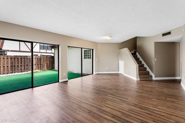 Building Photo - 3 br, 2.5 bath House - 119 Weybridge Cir A...