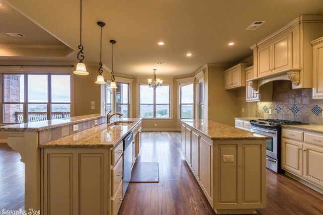 Foto del edificio - 15 Crestview Ct