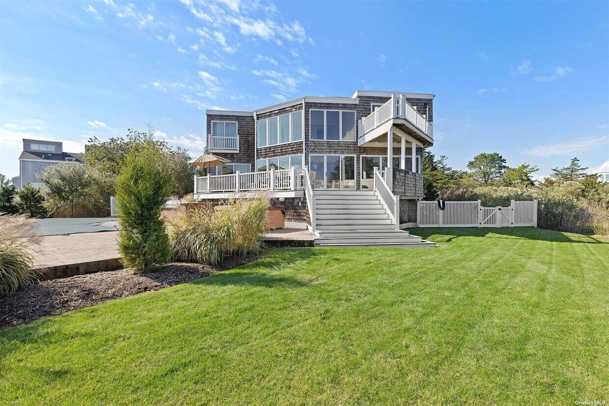 Primary Photo - 20 Meadow Ln