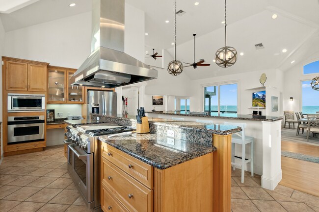 Foto del edificio - 6917 N Ocean Shore Blvd