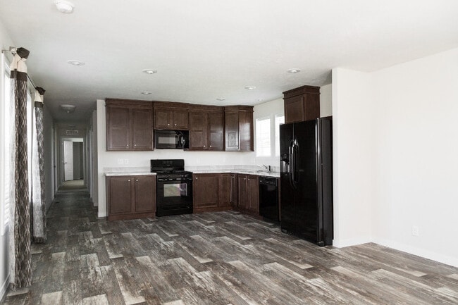 Building Photo - 42 Swan Ln
