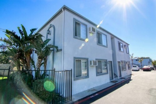 Foto del edificio - 16767-16777 Barbee St