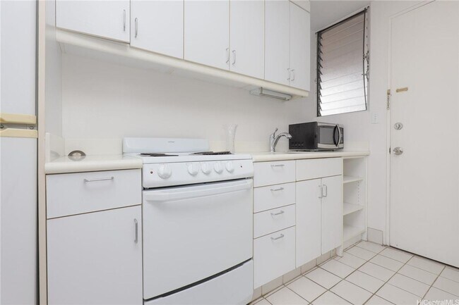 Foto del edificio - Nice and cozy studio with a washer dryer in unit.