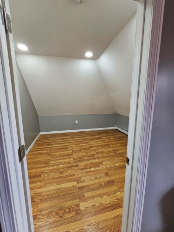 Building Photo - 133 Jubilee St