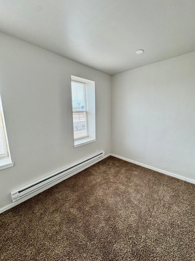 Building Photo - 3413 Frankford Ave