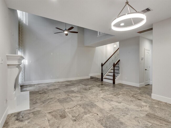Foto del edificio - 656 N Eldridge Pkwy