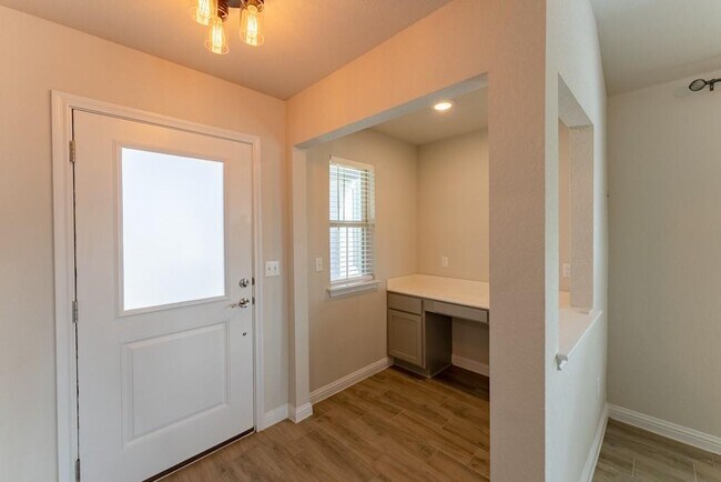 Building Photo - 8209 McKamy Dr