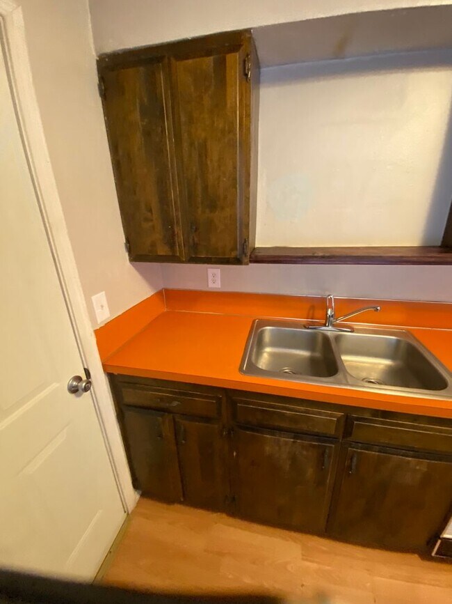 Foto del edificio - 411 N 18th St