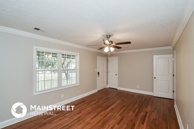 Foto del edificio - 8467 Fairview Dr