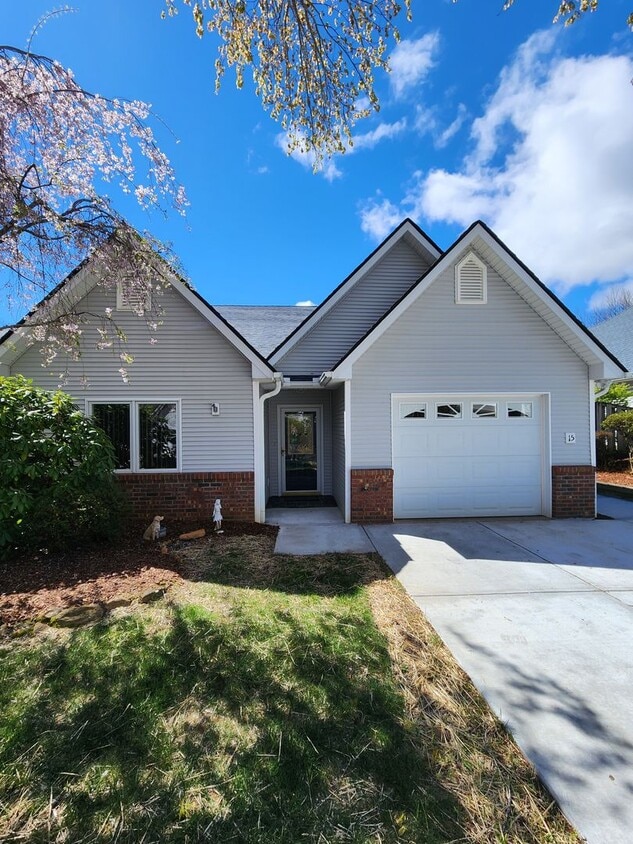 Foto principal - Mountain Brook Village -Rental