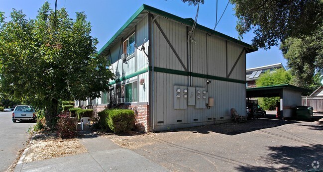 Foto del edificio - 404 Lake St