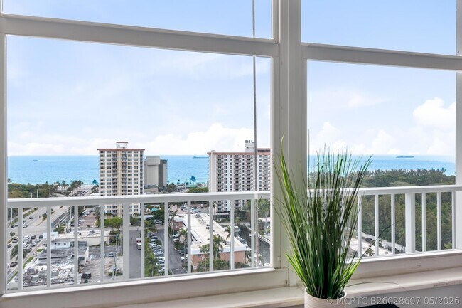 Foto del edificio - 2800 E Sunrise Blvd