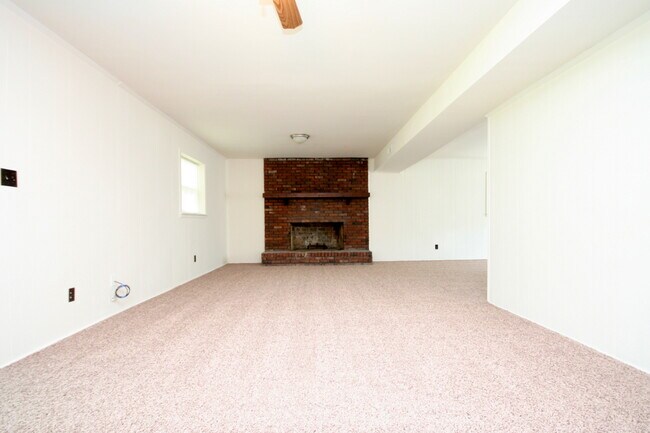 Building Photo - 3716 NW Jamestown Dr