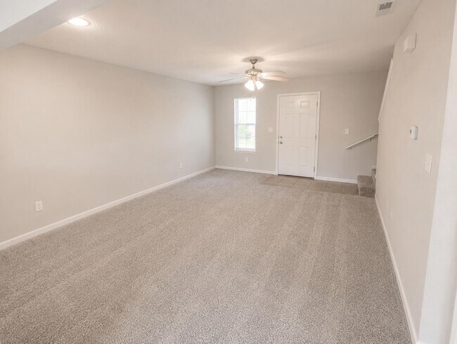 Foto del edificio - 4005 Snowy Owl Dr