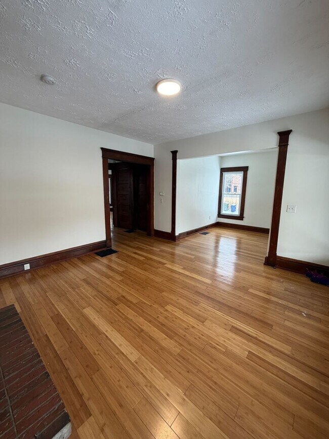 Foto del edificio - Fully Renovated 3BR in the Heart of Columbus