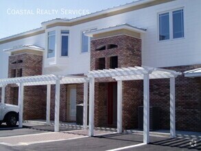 Building Photo - 119 Beal Pkwy
