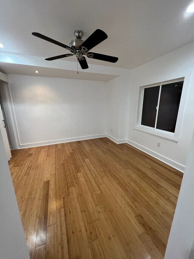 DORMITORIO 1 - 1804 W Madison Ave