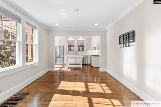 Foto del edificio - 1701 Pinewood Dr