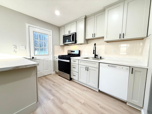 Photo - 1063 Tacoma St Apartment