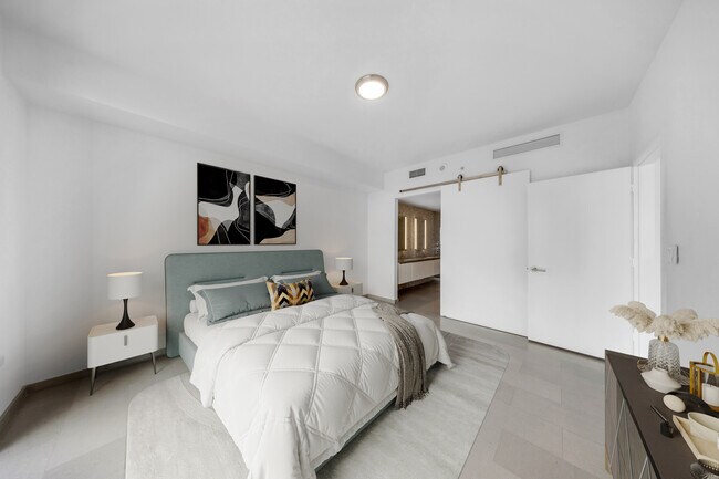 Foto del edificio - 88 SW 7th St