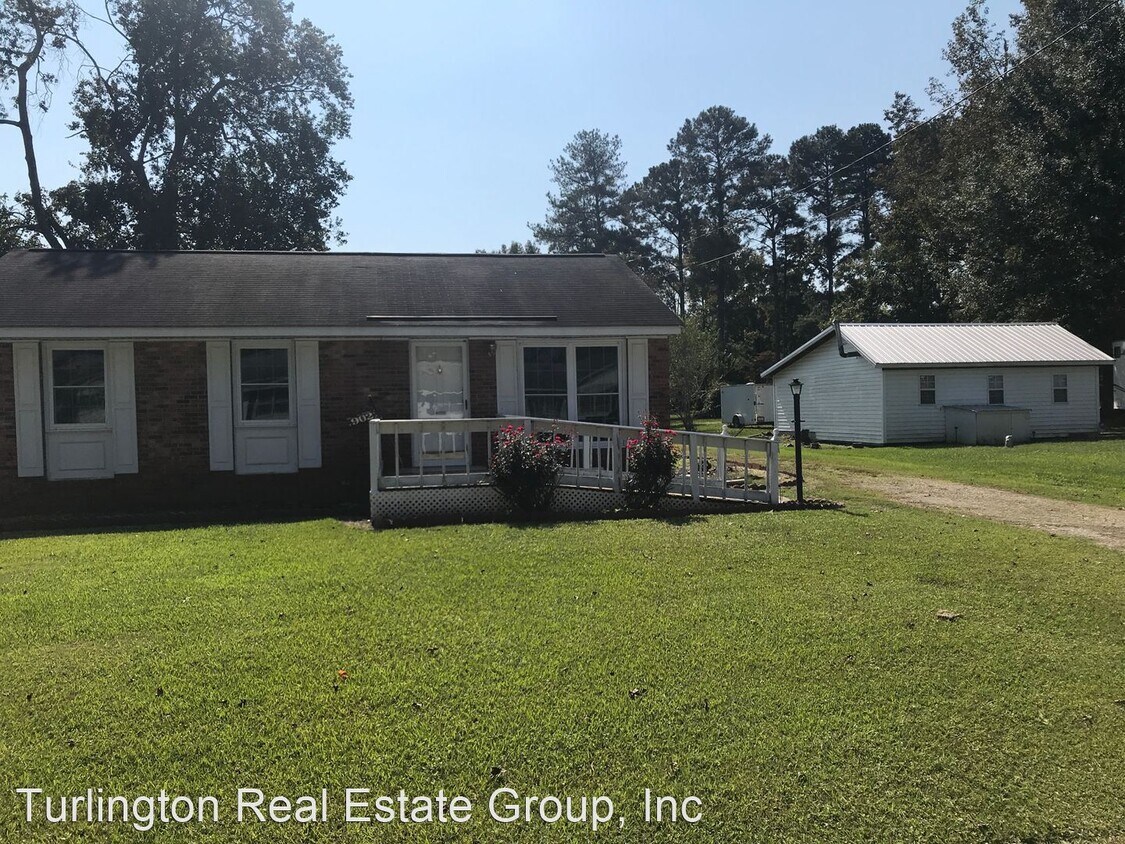 Primary Photo - 3 br, 1 bath House - 902 E Nicholson