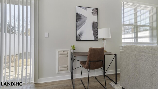 Foto del edificio - 1720 Rocky River Rd