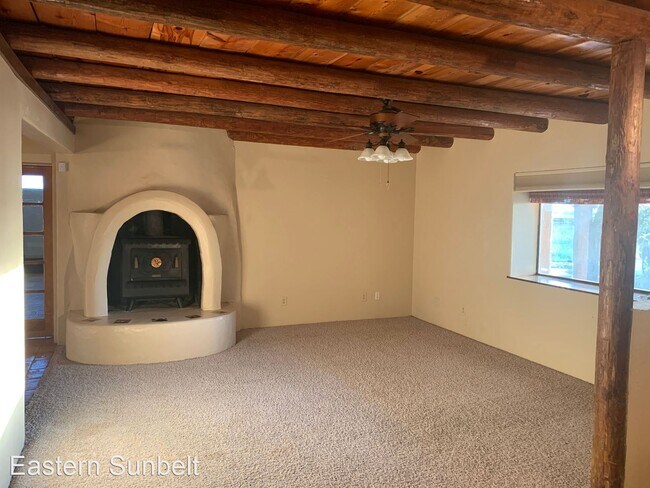 Building Photo - 3 br, 2 bath House - 1800 N Avenue O