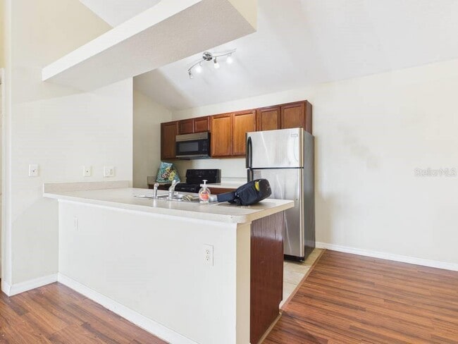 Building Photo - 16337 Enclave Village Dr