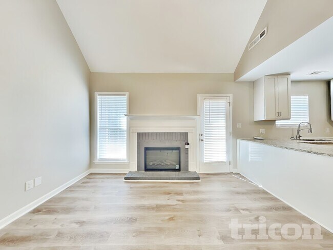 Foto del edificio - 219 Arlington Ct