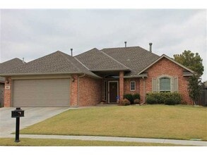 Building Photo - 65 Bonaire Dr