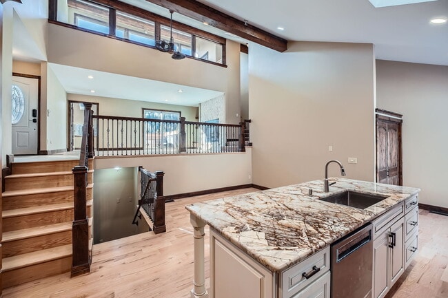 Foto del edificio - 4595 Bighorn Rd