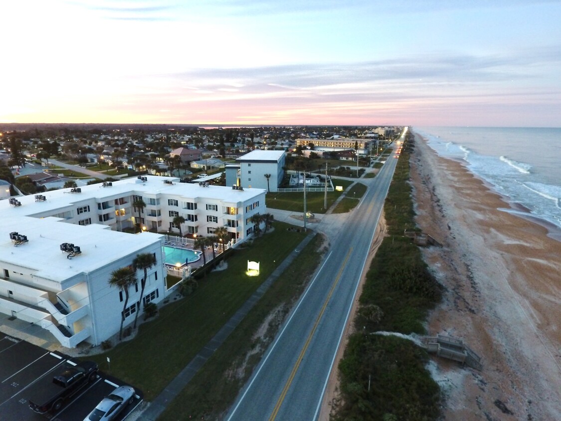 Foto principal - 1926 Ocean Shore Blvd