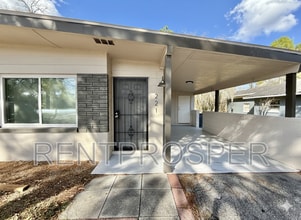 Building Photo - 221 Concord Dr