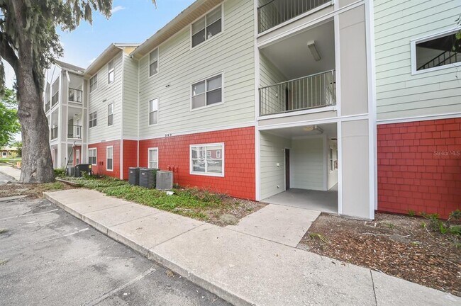 Building Photo - 2360 SW Archer Rd
