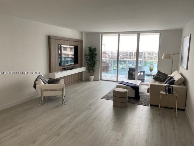 Building Photo - 3800 S Ocean Dr