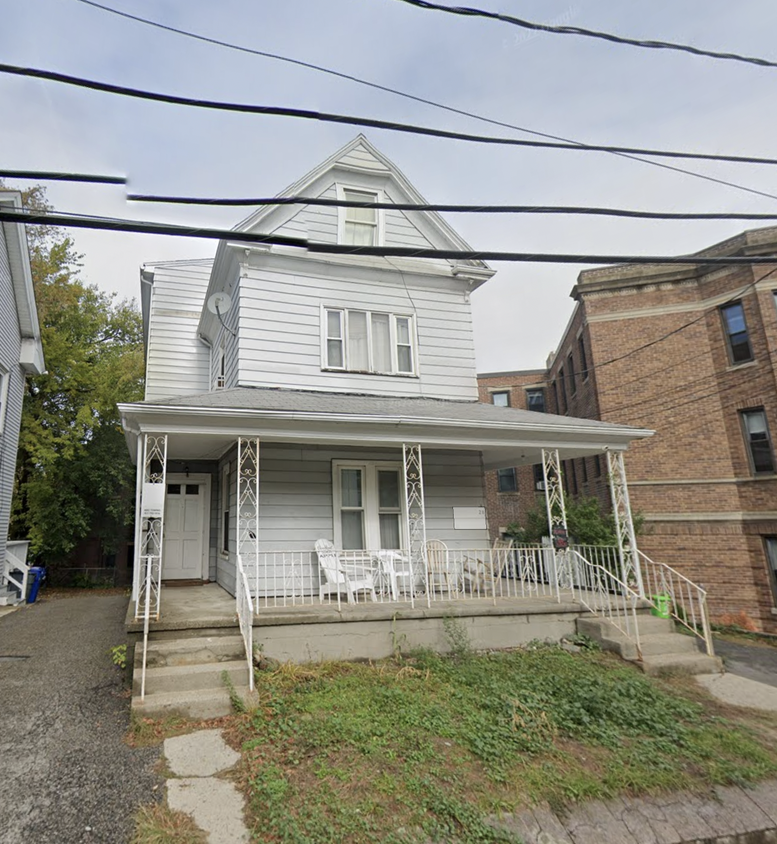 Primary Photo - 26 Greylock Rd