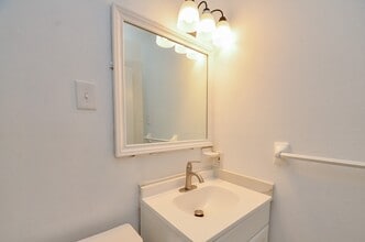 Building Photo - 8810 Ilona Ln