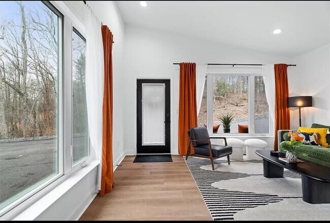 Building Photo - 22 Deer Path