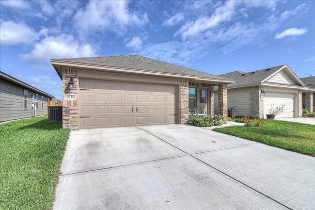 Building Photo - 7630 Shadow Rider Ln