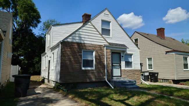 Building Photo - 20453 Concord St