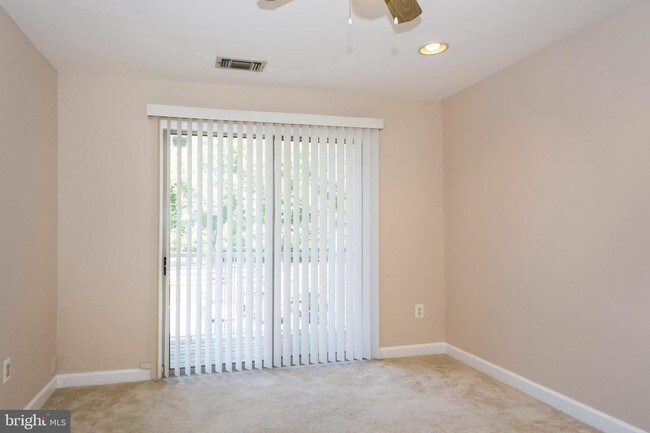 Foto del edificio - 2311 Falls Gable Ln