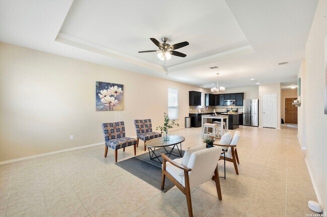 Building Photo - 8722 Buggy Ln
