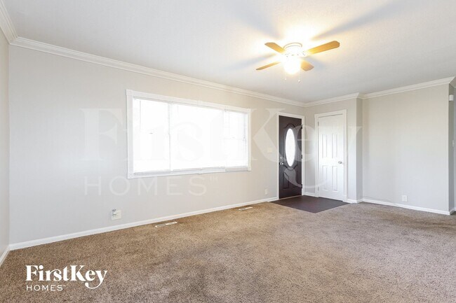 Building Photo - 203 Caddy Ave