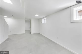 Building Photo - 669 Oglethorpe St NE