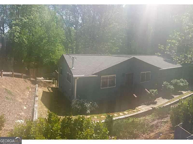 Foto principal - 2076 Panola Rd