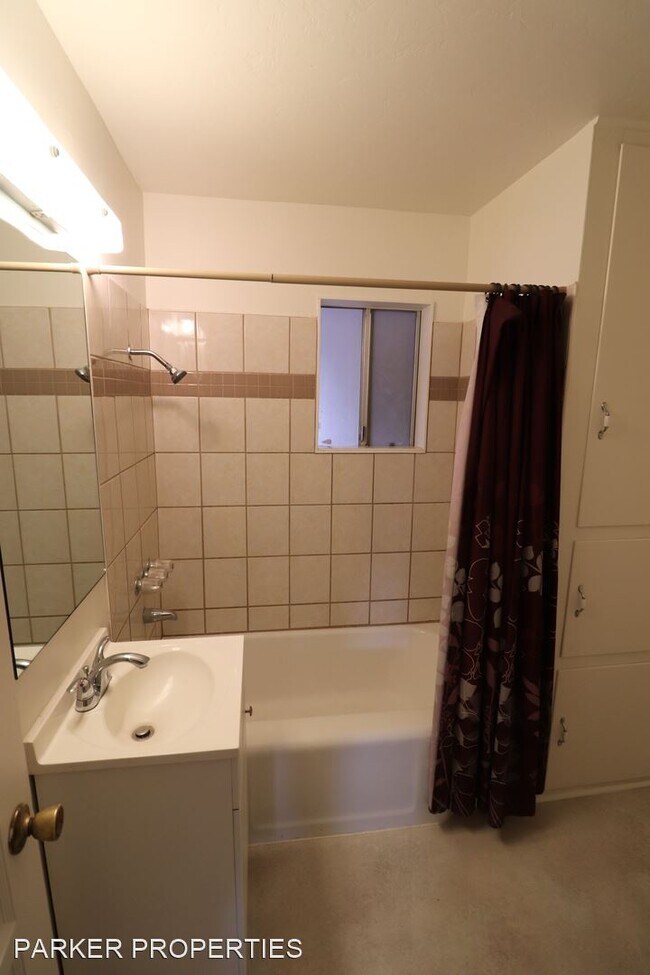 Foto del edificio - 3 br, 2 bath House - 9766 Dunbar Lane